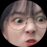 七七