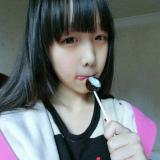靈動飛舞的小女孩