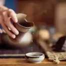 在我看来没有对错，只有值与不值