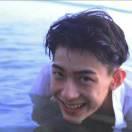 满眼疲惫