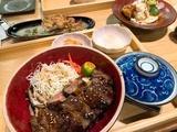 织民异睛男