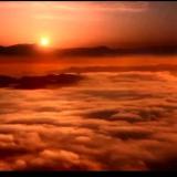 找个大洞看天空