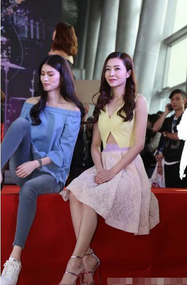 28岁何穗同框37岁熊黛林, 满屏尴尬! 网友: 超模和嫩模差距太大了