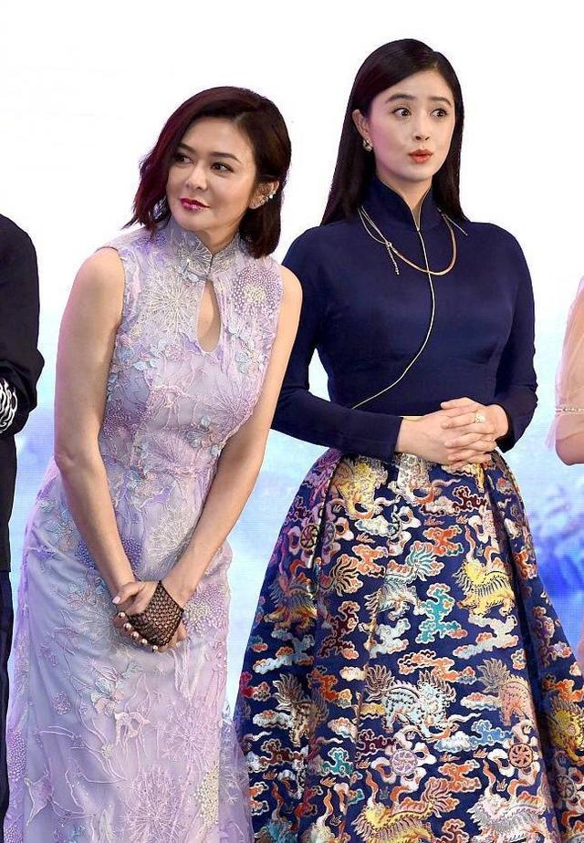 关之琳脸大脖子短还穿旗袍, 没想到魁梧的蒋欣最美