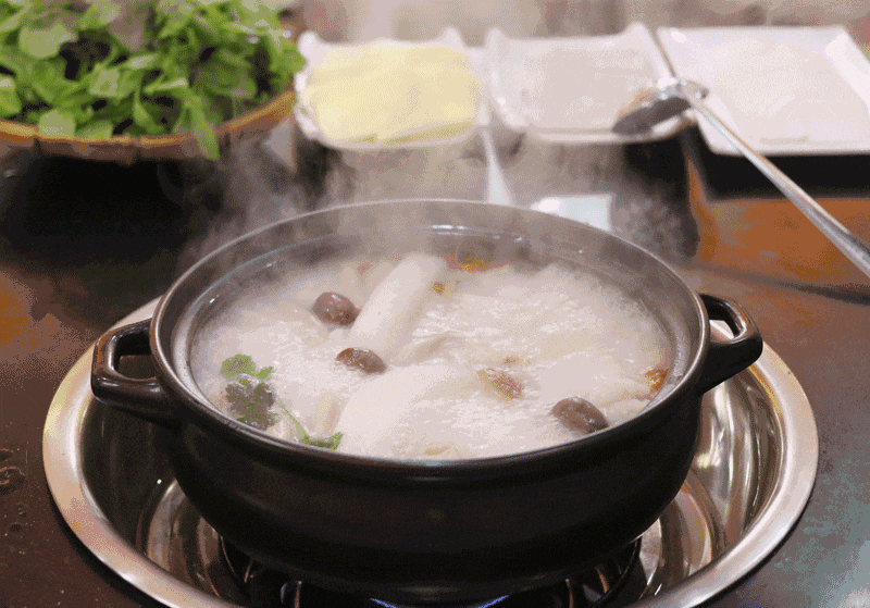 gif 在家这样做羊汤,又嫩又鲜又好吃,汤料十足,做法一看就会,赶紧试