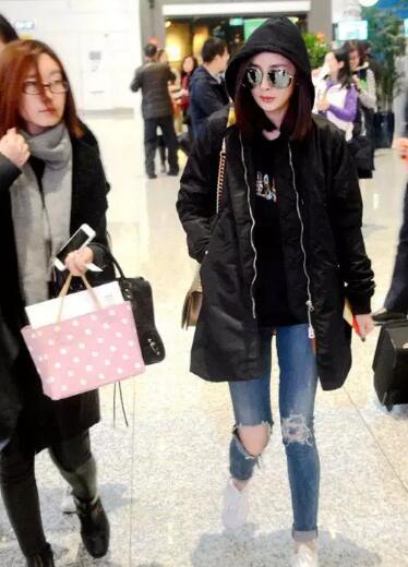 女星御寒经: 杨幂时尚依旧, 赵丽颖裹成粽子, AB不穿羽绒服?