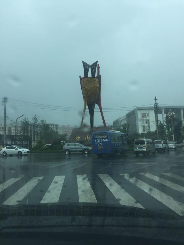 酿白酒设备-茅台镇酒代理-如何认识、挑选、品