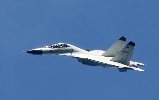 中国真正的制空四代战机不是歼20而是歼60 吓