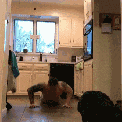 十分强劲的核心力 将柔韧性和爆发性发挥到极致 gif 连环式训练动作