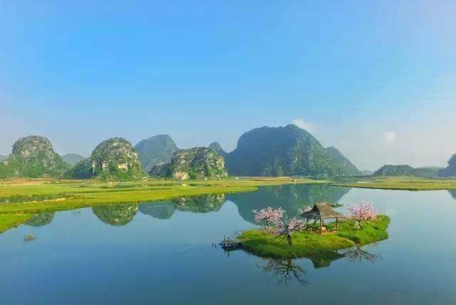 各位桃花粉们,你看出这片水墨田园山水是哪里了吗?
