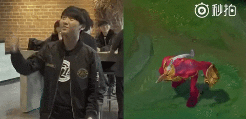 SKT冠军皮肤回城动画, 小黑有创意!faker最酷!然而最骚的还是他