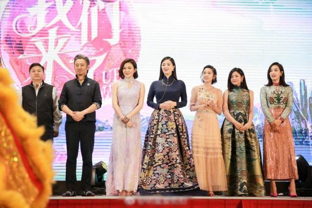 关之琳脸大脖子短还穿旗袍, 没想到魁梧的蒋欣最美