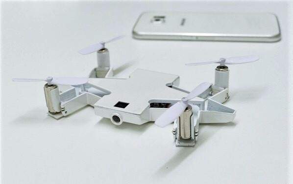 最新酷炫手机配件, <wbr>可以变身无人机的手机壳你见过吗?