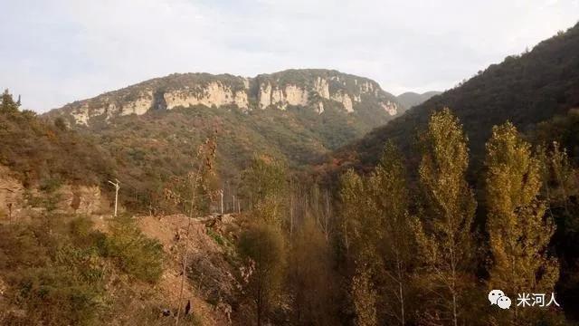 骑行巩义南山公路赏满山红叶