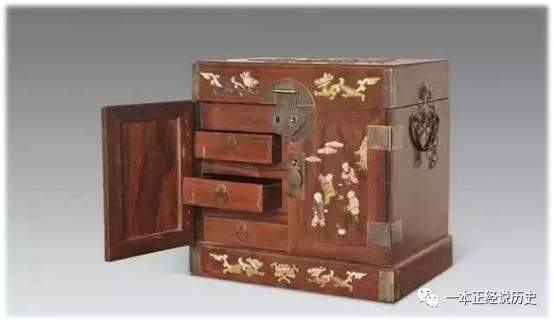 女人的衣柜永远都不够用,那要是回古代的话怎么办? 女人的衣柜永远都不够用,那要是回古代的话怎么办?