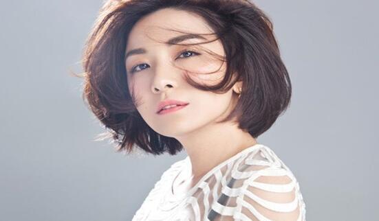 她因拍戏惨被扇成脑震荡, 今39岁仍孤身一人!