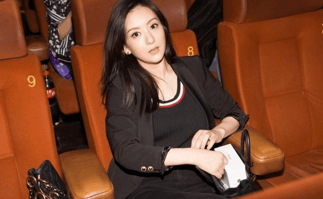 几日不见, 方媛怎么整成这样啦? 网友: 难怪郭富城不愿意公开呢!