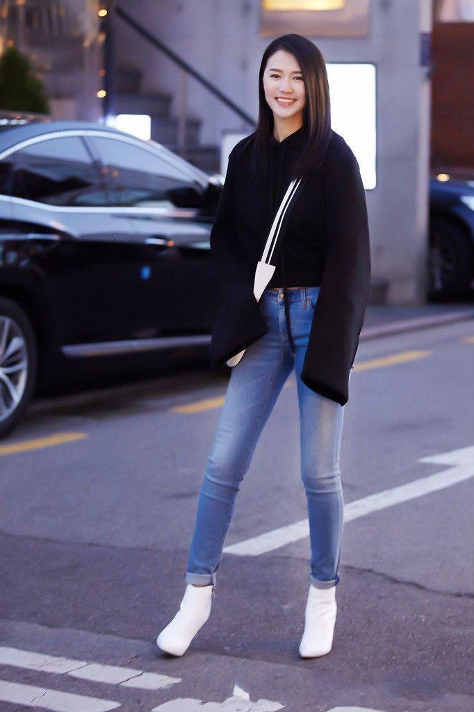 谭维维终于穿对了衣服, 网友大喊: 好美!