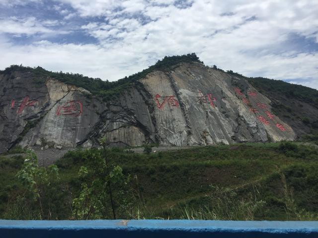 酿白酒设备-茅台镇酒代理-如何认识、挑选、品