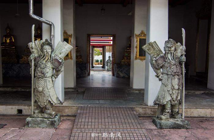 曼谷卧佛寺有佛塔近100座,寺内为何遍布古代中国人物雕塑?