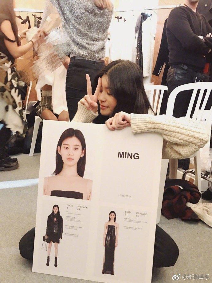 奚梦瑶摔跤风波后再上T台, 网友: 说好退休呢?