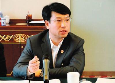 最土豪老板: 东北隐形富豪一年赚百亿, 今年直接发5亿现金给员工