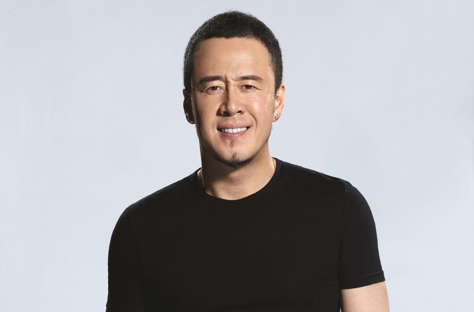 46岁杨坤 才泡到性感靓妹 报应就来了 侯勇笑了!