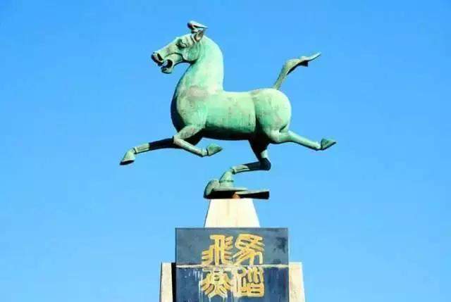 甘肃丨当下最火的一条路