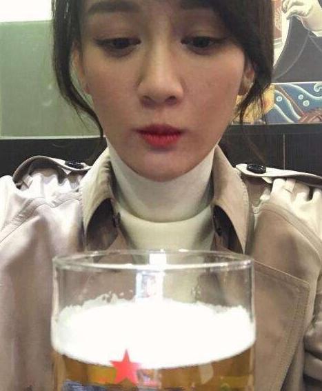 素颜的陈乔恩连交警都认不出来 盘查证件后相当意外