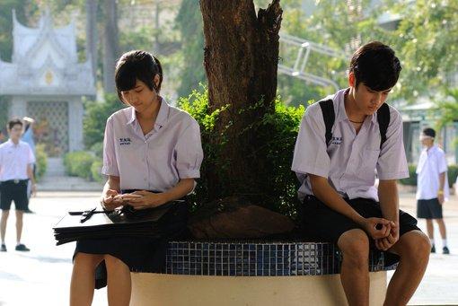 别再催婚了，你不懂80后普遍晚婚背后的痛