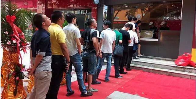 一点点奶茶店加盟 一点点奶茶店铺运营经验分