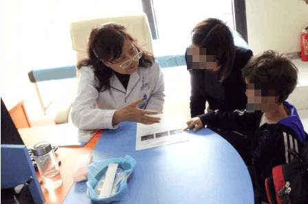 5岁的荷兰籍儿童腹痛呕吐, 竟是急性肠系膜淋