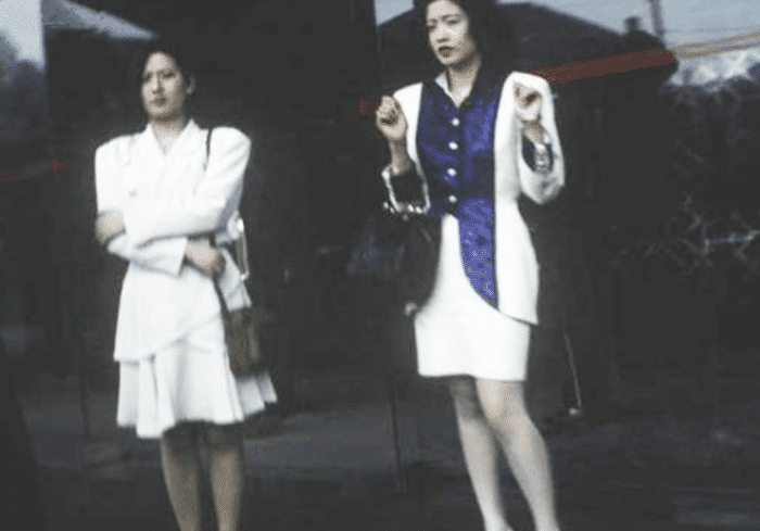 老照片直击90年代中国女性:长相甜美真实,不输现在一线女星