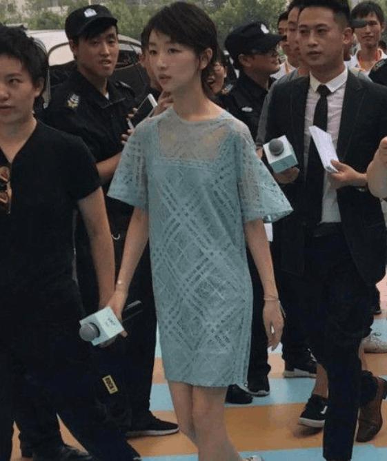 娱乐圈六大平胸花旦 周冬雨第一 郑爽赵丽颖谁