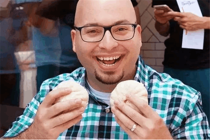 外国人第一次吃包子感叹: <wbr>这真是一个让人着迷的发明