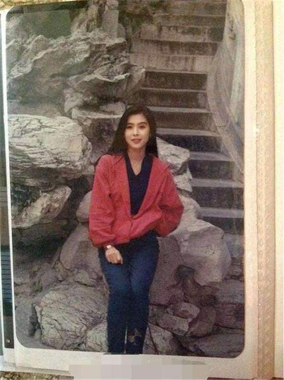 80年代的中国女性老照片,那时候的天然女孩很漂亮
