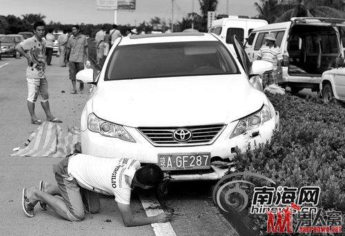 新手撞死园林工叫嚣赔钱就是了 对死者视而不见仅担心车损