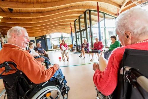 德国经济那么发达, 为什么房价涨速远远低于工资呢? 关键还是政策