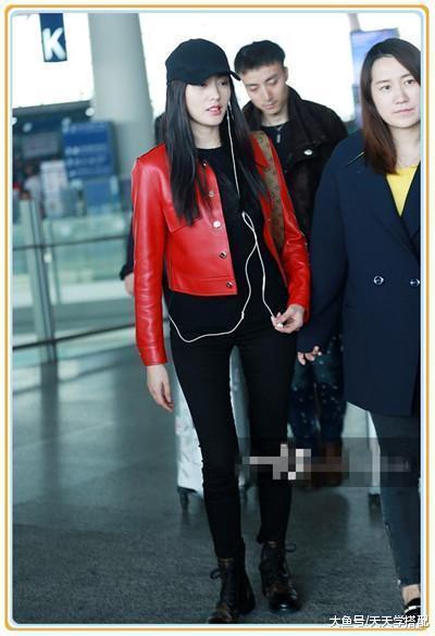 张天爱胯太宽了! 牛仔裤撑到变形, 网友: 这身材哪个受得了啊?