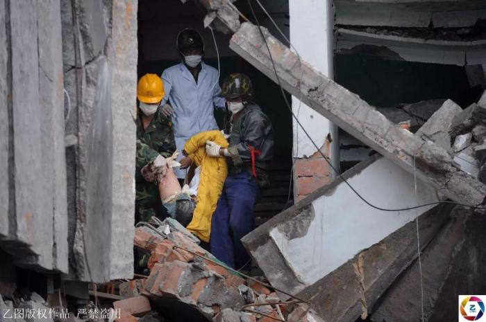 汶川地震“最悲惨女孩”大学毕业求职无果回家做家务, 称想要嫁人