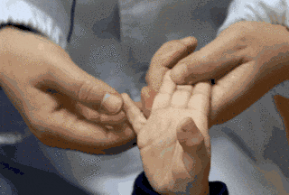 小蜜蜂c443hxrw 馆藏分类 gif 2,四横纹(或掐四缝) 有行气散结的作用