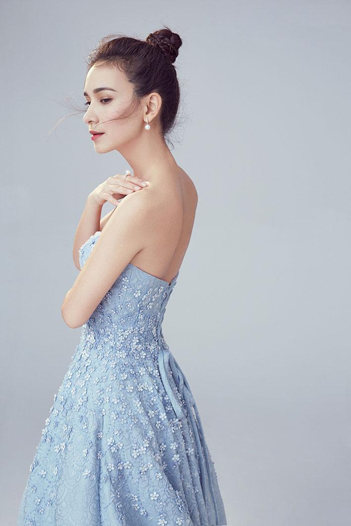 韩庚新晋女友卢靖姗 中美混血穿婚纱裙真好看!