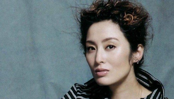 当年倾国倾城的张敏, 如今老得认不出, 复出评价周星驰“很奇怪”