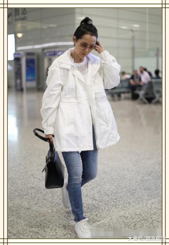 40岁海清胆真大! 素颜连眉毛都不画, 网友: 还不如路人大妈好看呢