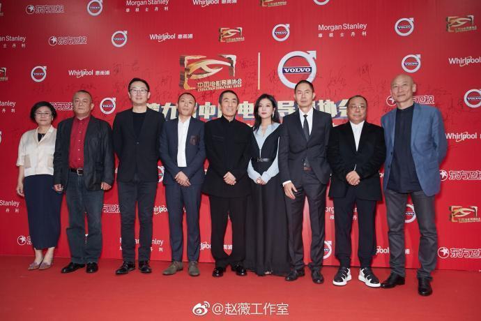 徐峥3分钟演讲骂完半个演艺圈, 台下张艺谋、冯小刚竟无法反驳
