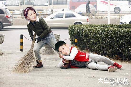 周冬雨的蜡像和本人超级像, 但只有一个地方不符合实际