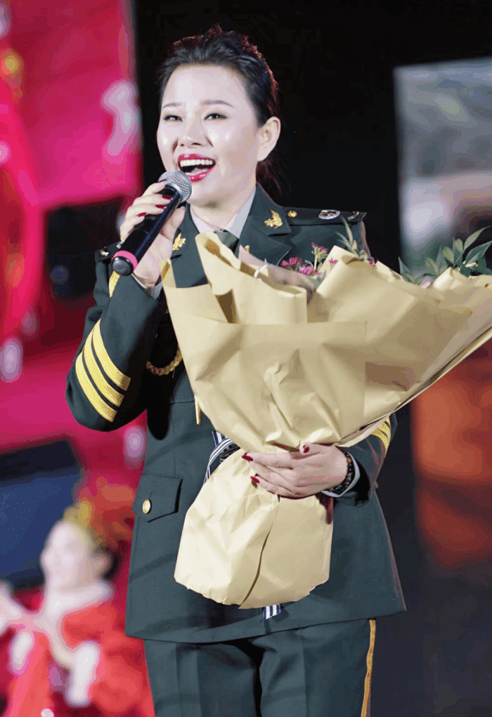逐梦人谭英的花语音乐梦