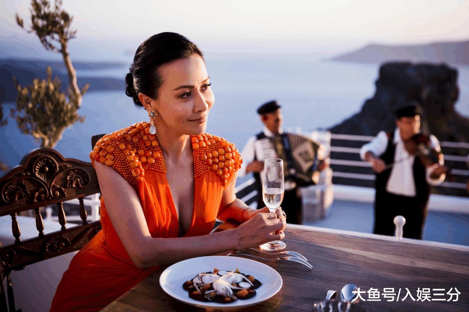 刘嘉玲晒照评价马伊琍八个字, 网友: 刘嘉玲的评价很到位