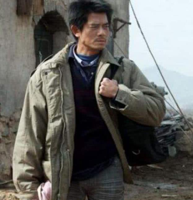 刘德华演民工,周星驰演民工,黄渤演民工,都输给了他演