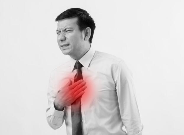 胸痛并非小事，当心会致命！当这4种胸痛发生时，赶紧就医